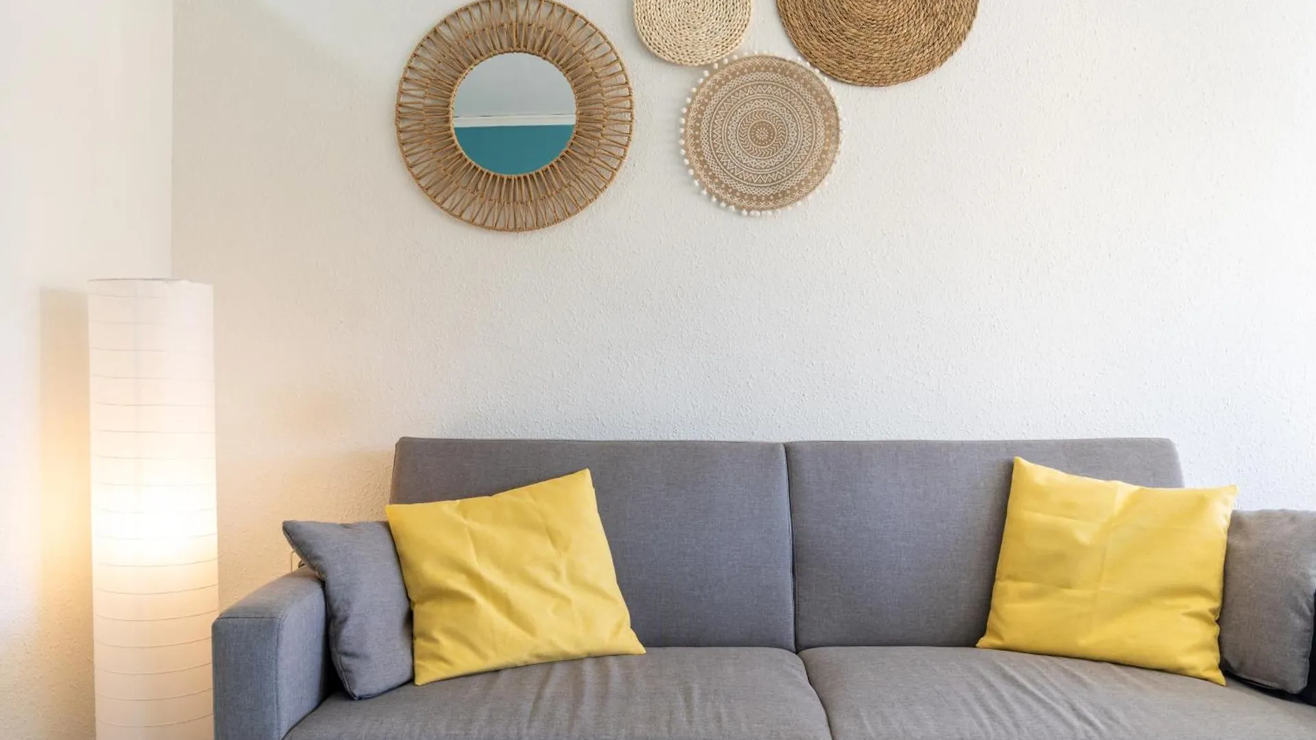 Apartment Coastal Paradise & Cozy Home With A 100M From The Beach! Cambrils Spain
