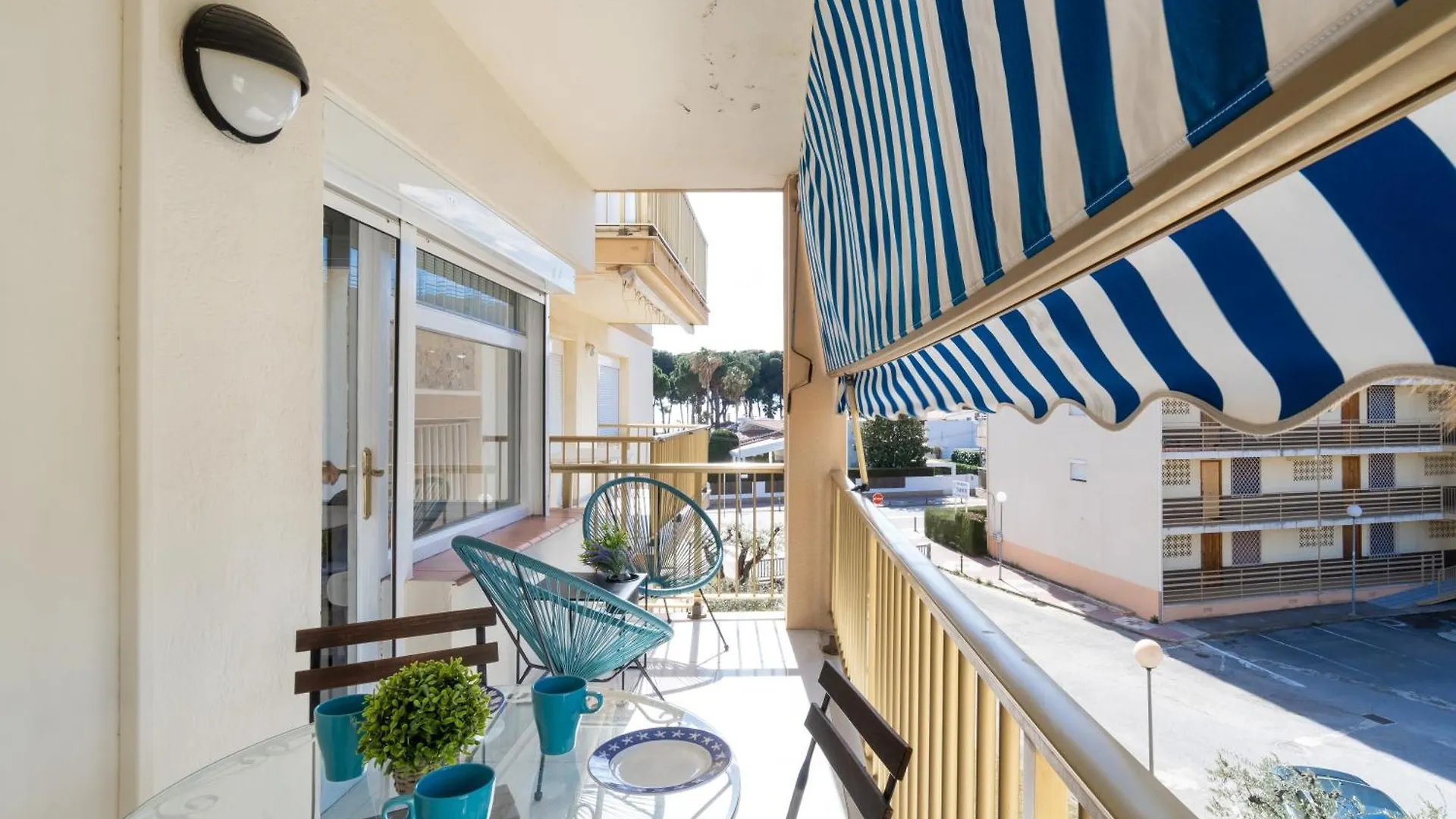 Coastal Paradise & Cozy Home With A 100M From The Beach! Cambrils Apartment